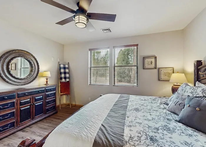 Beauty Among Pines Holiday home *